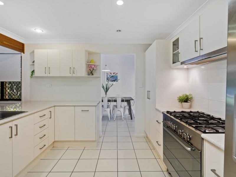 16 Egret Drive, Victoria Point QLD 4165