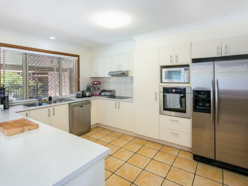 91 Creek Road, Birkdale QLD 4159