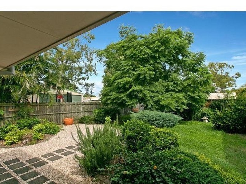 16 Mooroondu Rd, Thorneside QLD 4158