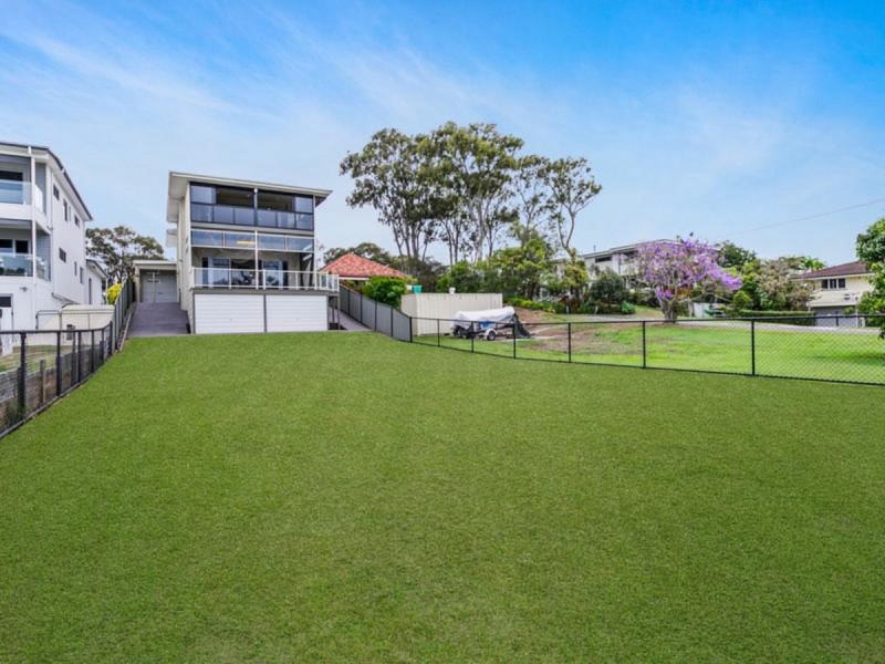 123 Mooroondu Road, Thorneside QLD 4158