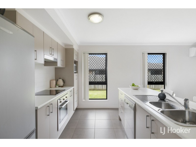 10 Clive Road, Birkdale QLD 4159