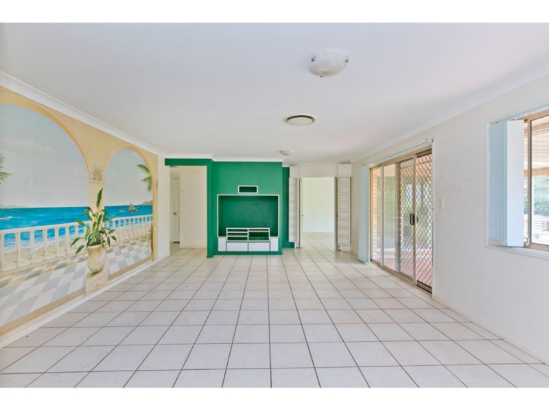 31 Manor Drive, Wellington Point QLD 4160