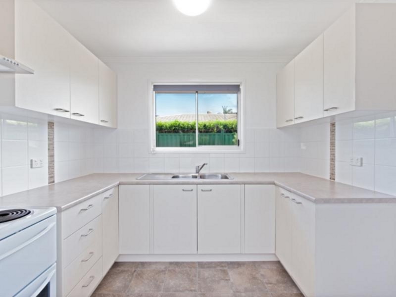 208 Bloomfield Street, Cleveland QLD 4163