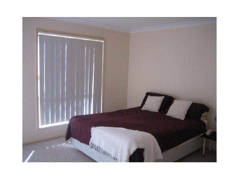 13 Seaholly Crescent, Victoria Point QLD 4165