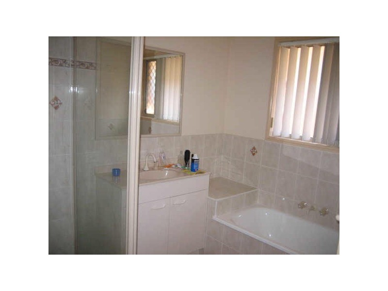 13 Seaholly Crescent, Victoria Point QLD 4165