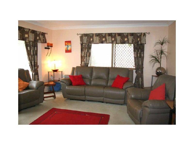 8 Turnberry Drive, Victoria Point QLD 4165