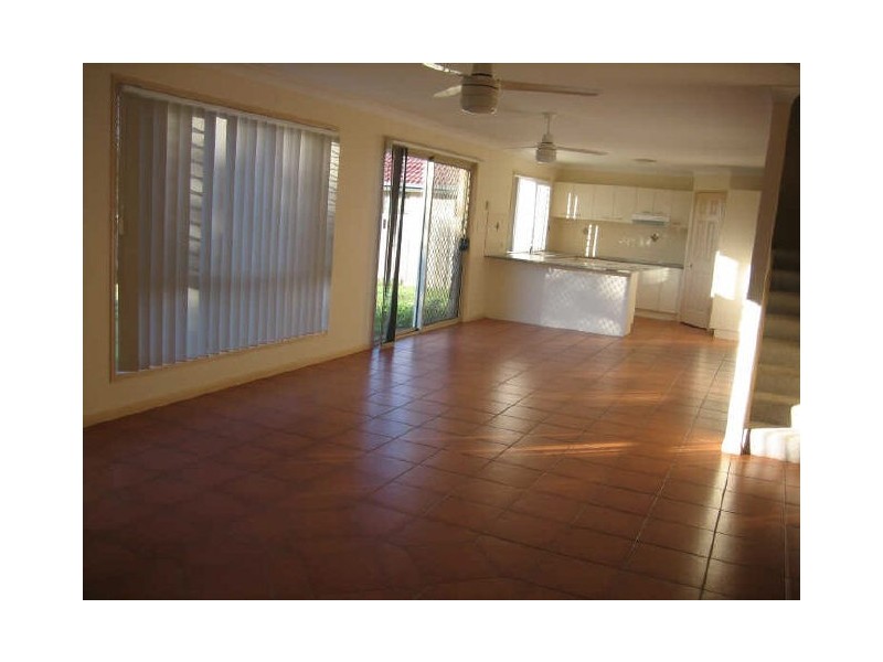 7 Lindeman Place, Redland Bay QLD 4165