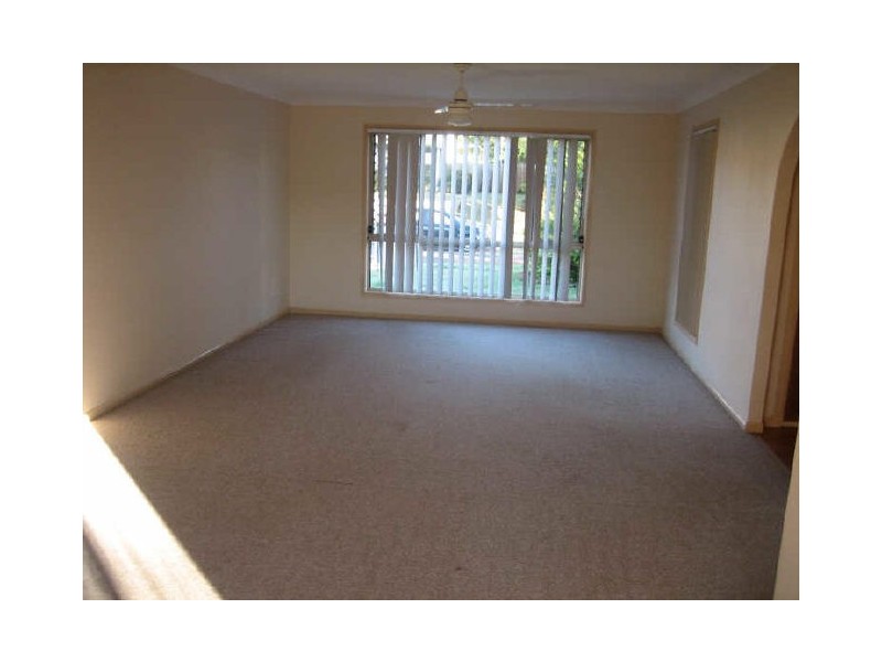 7 Lindeman Place, Redland Bay QLD 4165