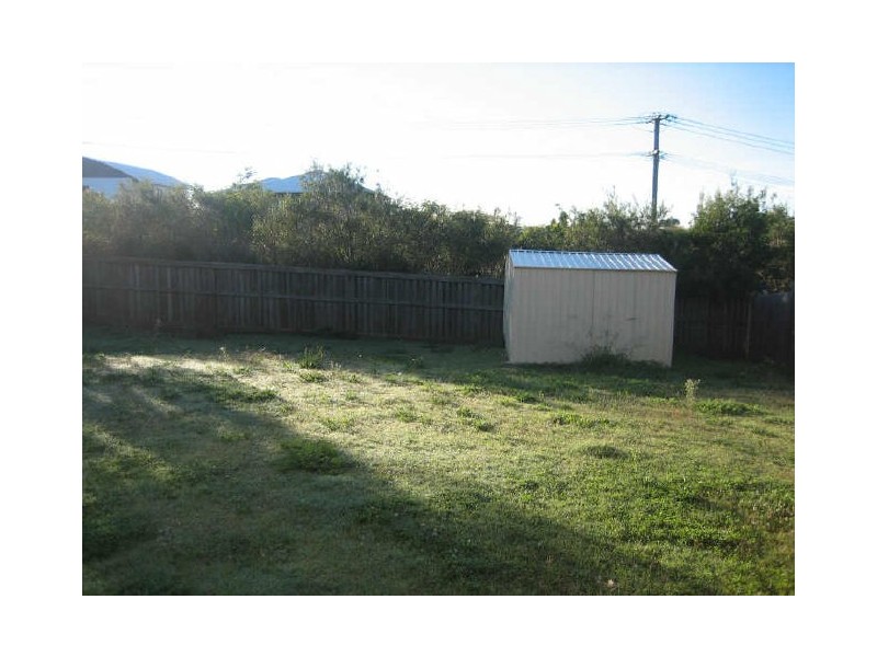 7 Lindeman Place, Redland Bay QLD 4165