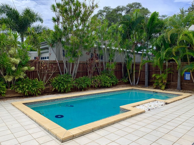 8 Yorston Place, Ormiston QLD 4160