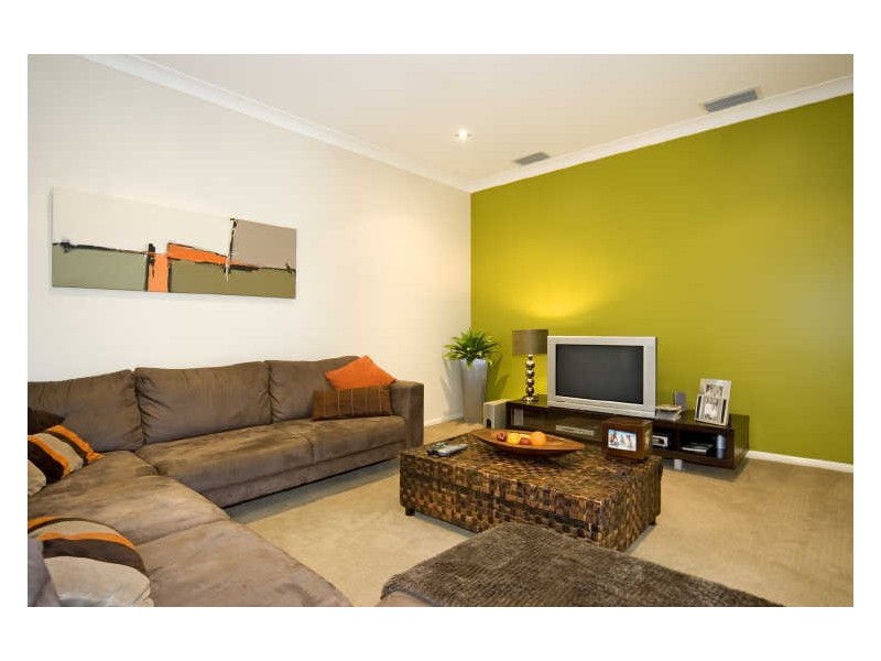 8 Yorston Place, Ormiston QLD 4160