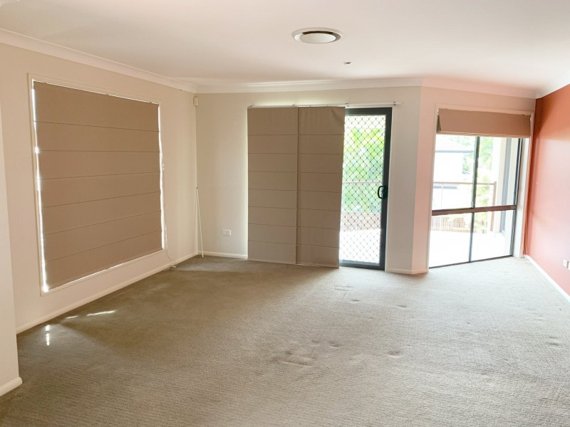 8 Yorston Place, Ormiston QLD 4160