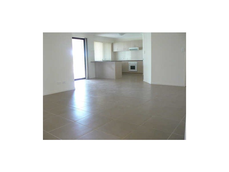 11 Lindeman Place, Redland Bay QLD 4165