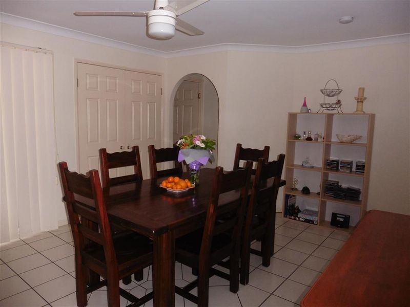 2/17 Sycamore Parade, Victoria Point QLD 4165