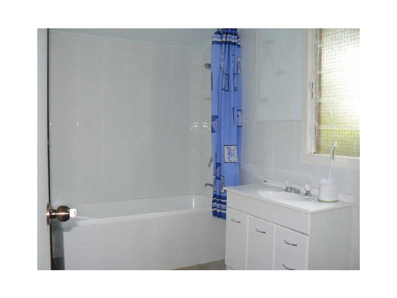 74 Island Street, Cleveland QLD 4163