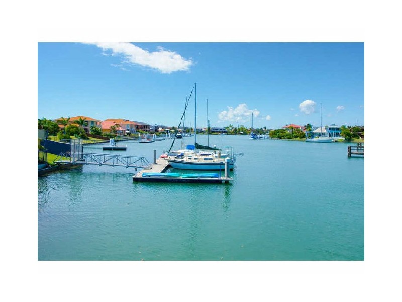 3 Sternlight Court, Raby Bay QLD 4163