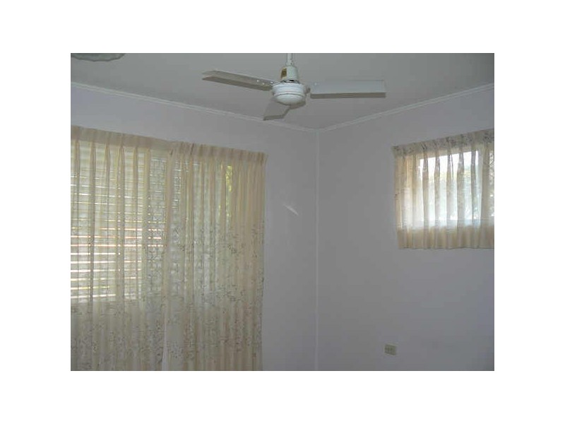 18 Taylor Crescent, Cleveland QLD 4163