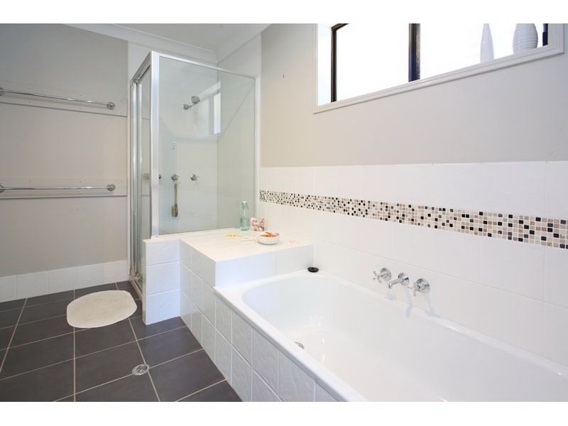 103 Channel Street South, Cleveland QLD 4163