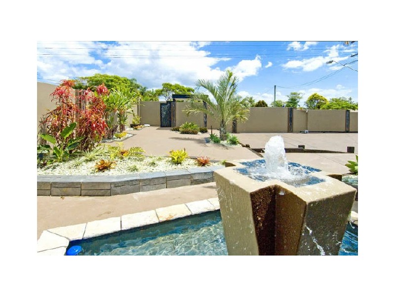 314 Bloomfield Street, Cleveland QLD 4163