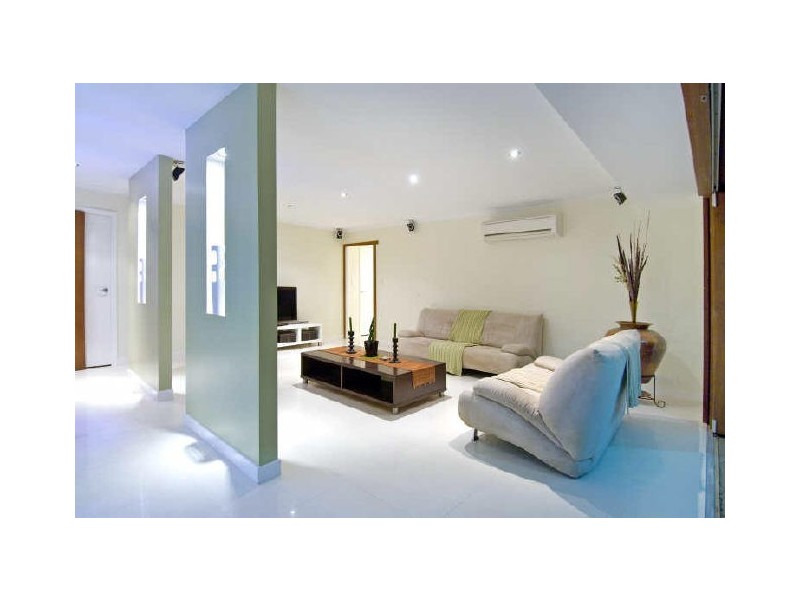 314 Bloomfield Street, Cleveland QLD 4163