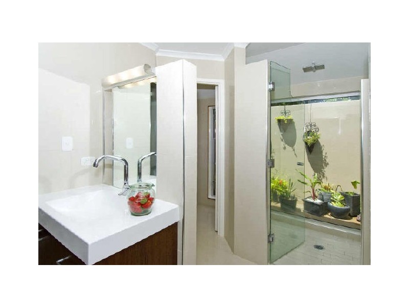 314 Bloomfield Street, Cleveland QLD 4163