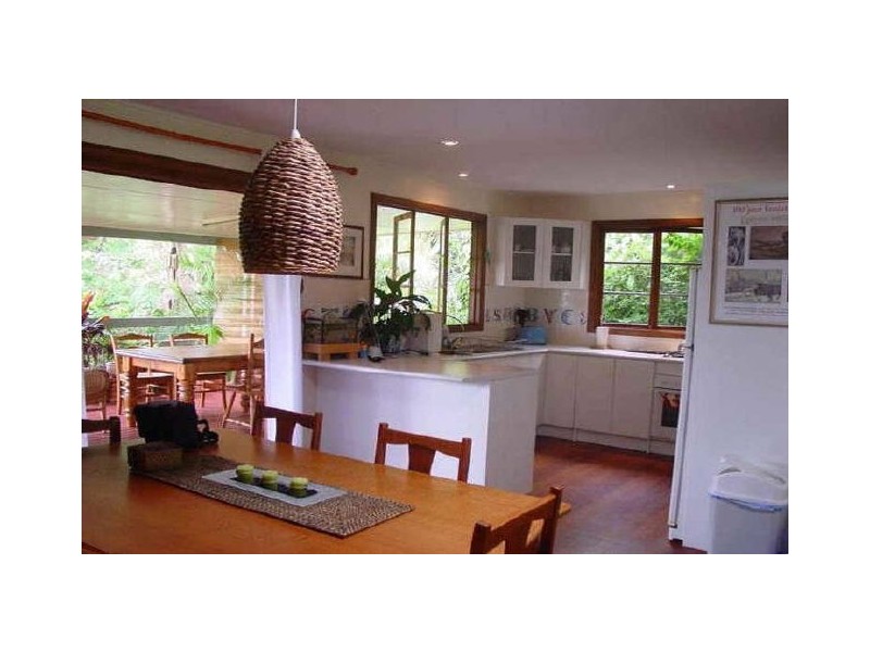 42 Russell Street, Cleveland QLD 4163