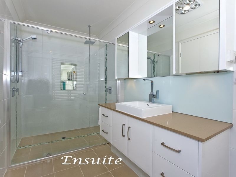 11 Tarina Street, Cleveland QLD 4163