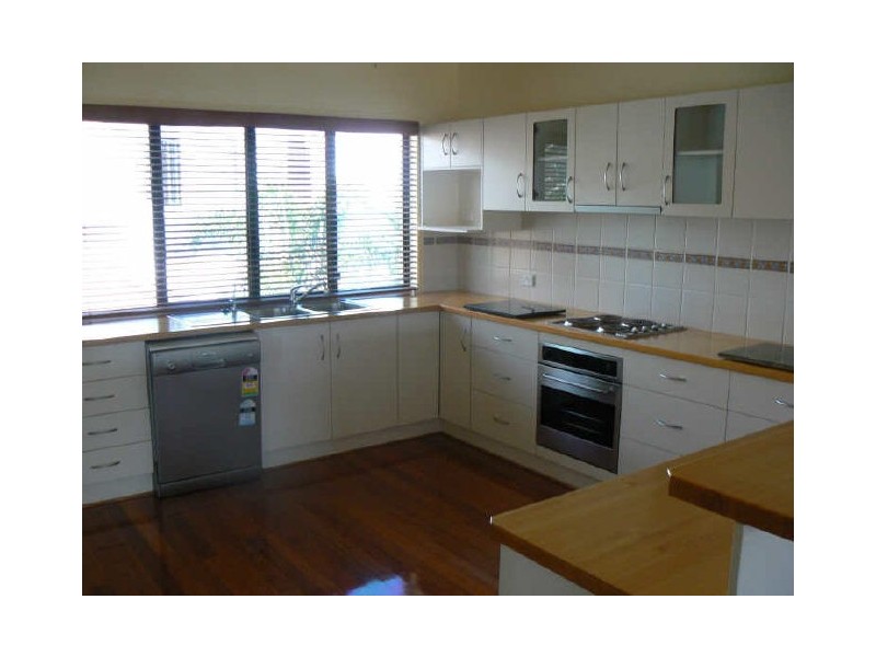 13 The Boulevard, Redland Bay QLD 4165