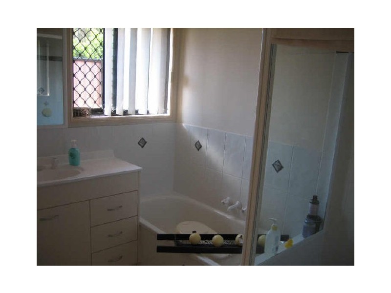 2 Gahnia Court, Victoria Point QLD 4165