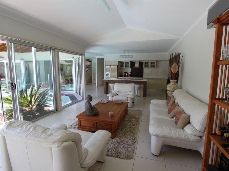 8 Devonstone Street, Cleveland QLD 4163