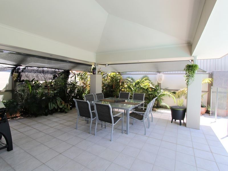 8 Devonstone Street, Cleveland QLD 4163