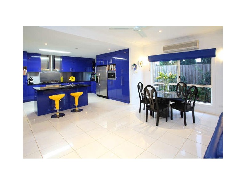 6 Bribie Close, Redland Bay QLD 4165