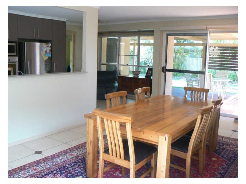 2 Winch Close, Cleveland QLD 4163