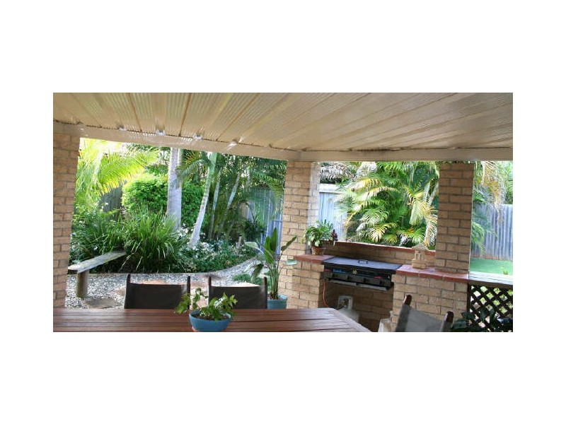 16 Alarna Street, Victoria Point QLD 4165