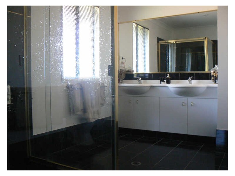 12 Ghost Gum Close, Thornlands QLD 4164