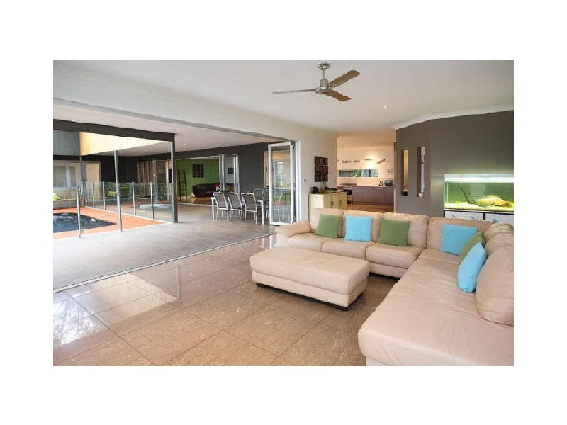 60 Denham Boulevard, Redland Bay QLD 4165