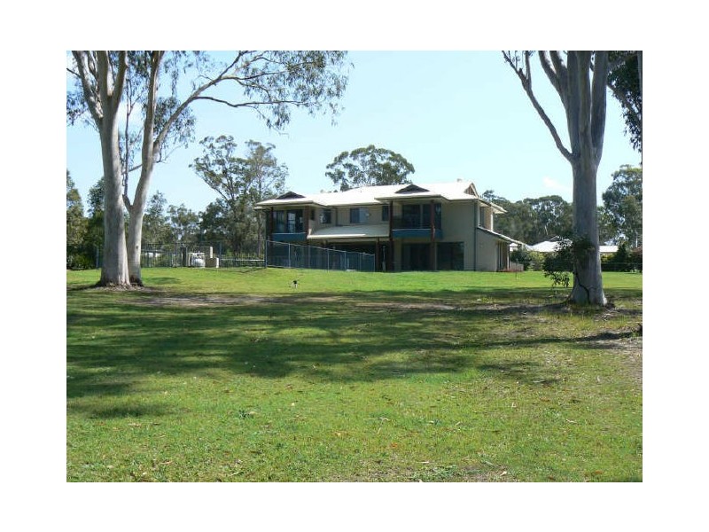 63 Luke Street, Thornlands QLD 4164