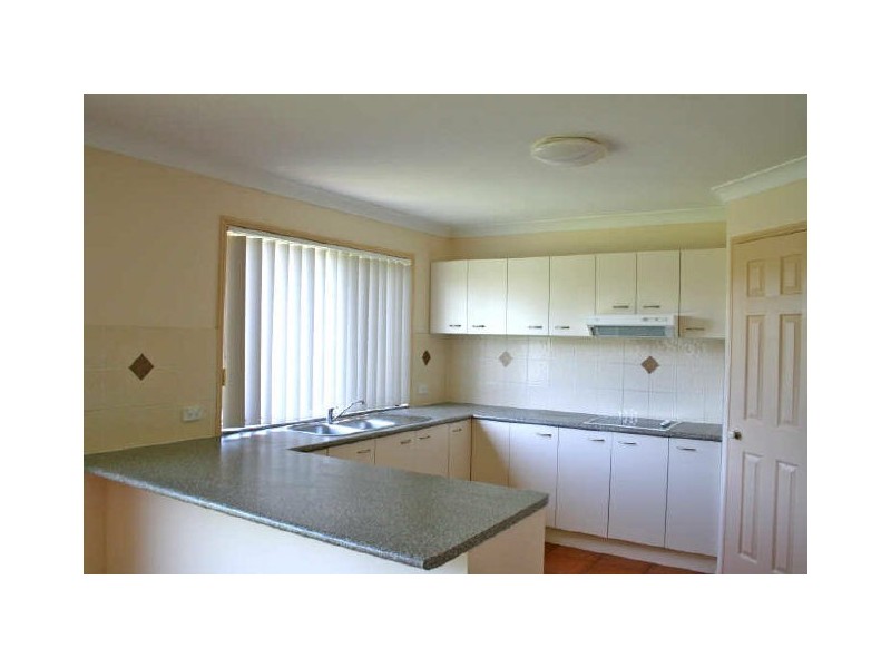 7 Lindeman Place, Redland Bay QLD 4165