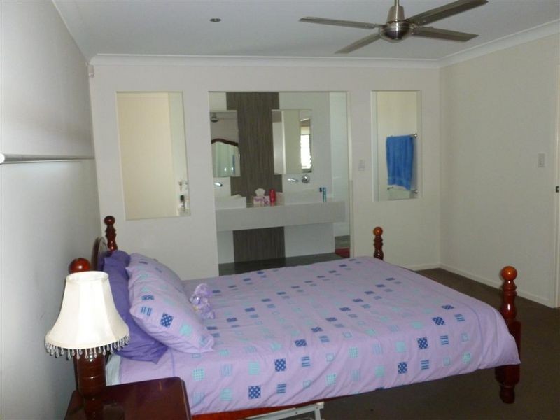 22 Pentecost Place, Redland Bay QLD 4165