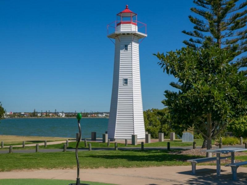 76A Bay Street, Cleveland QLD 4163