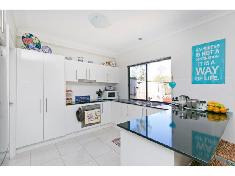 11/21-23 Island Street, Cleveland QLD 4163