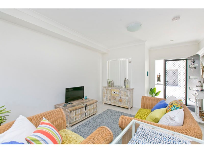 11/21-23 Island Street, Cleveland QLD 4163