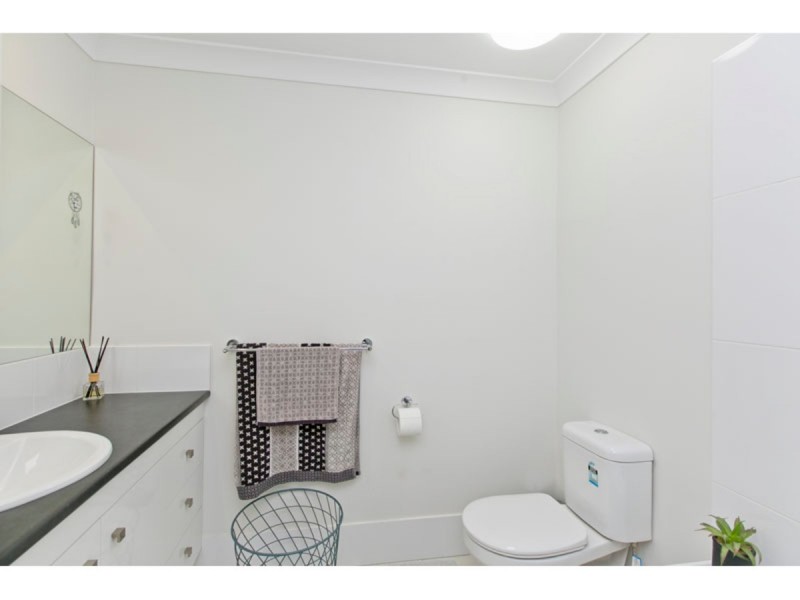 11/21-23 Island Street, Cleveland QLD 4163