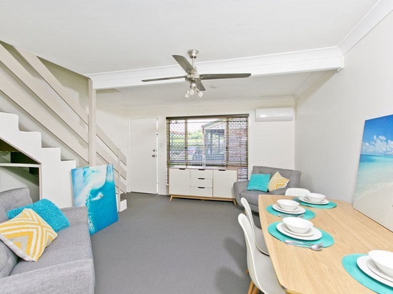 2/31-33 Holland Crescent, Capalaba QLD 4157