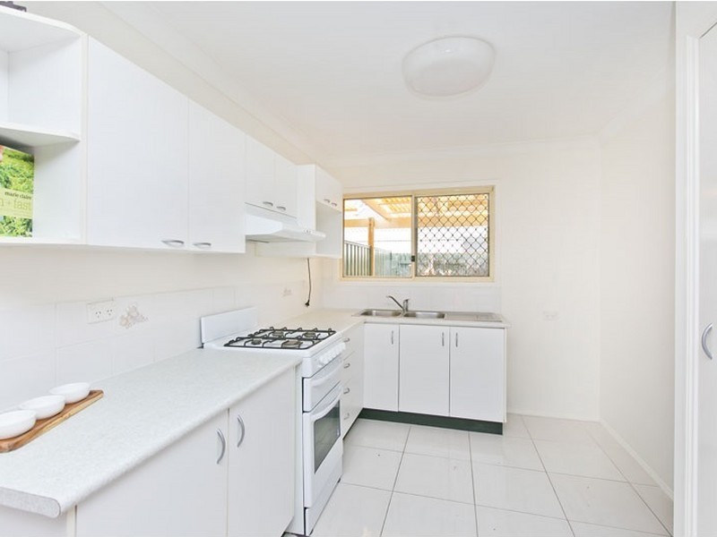 2/31-33 Holland Crescent, Capalaba QLD 4157
