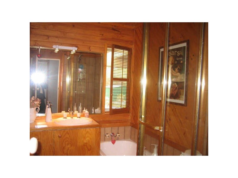 10 Carinya Street, Cleveland QLD 4163