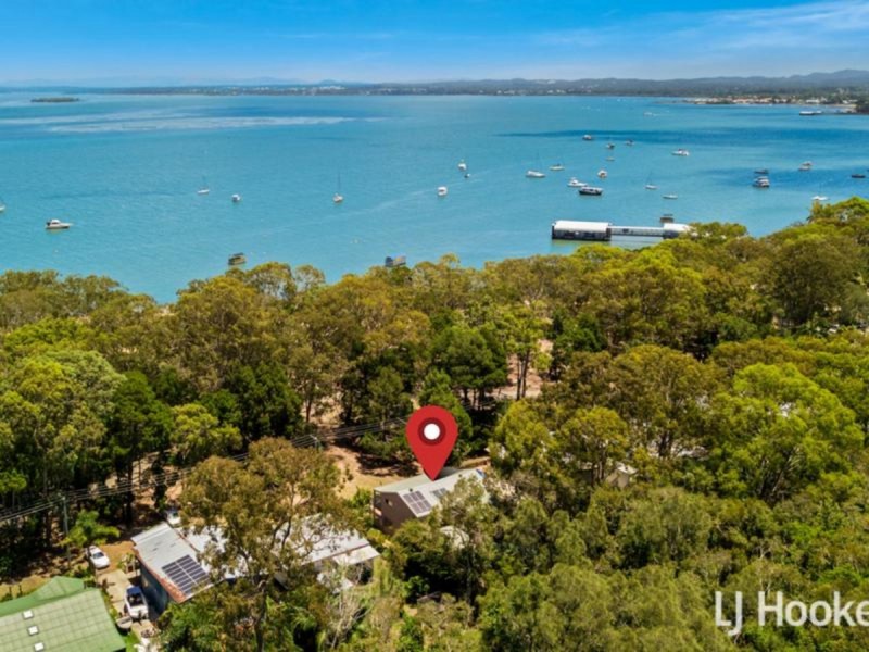 42 Victoria Parade South, Coochiemudlo Island QLD 4184