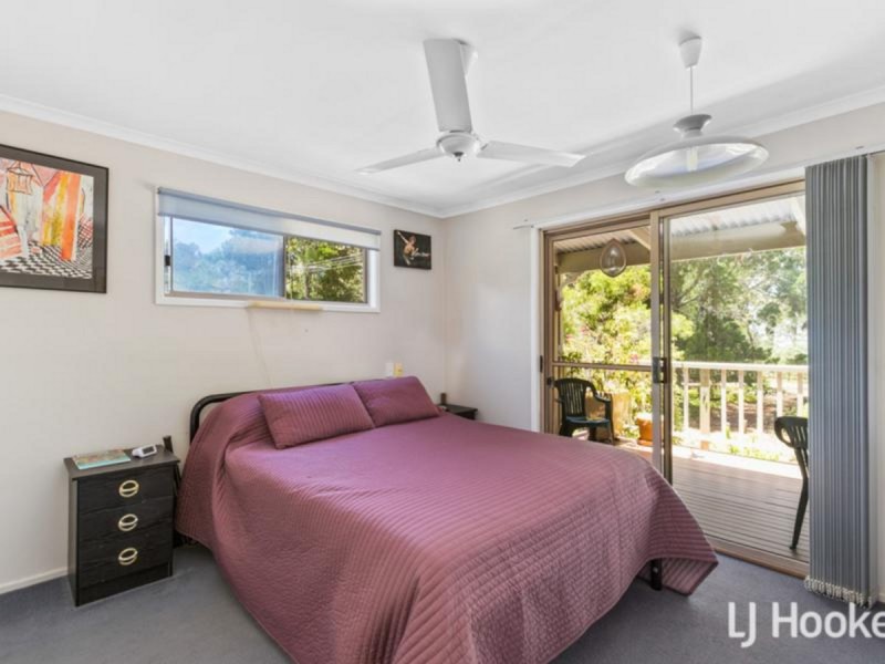 42 Victoria Parade South, Coochiemudlo Island QLD 4184