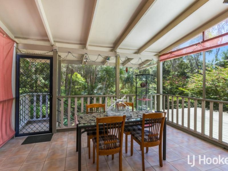 42 Victoria Parade South, Coochiemudlo Island QLD 4184