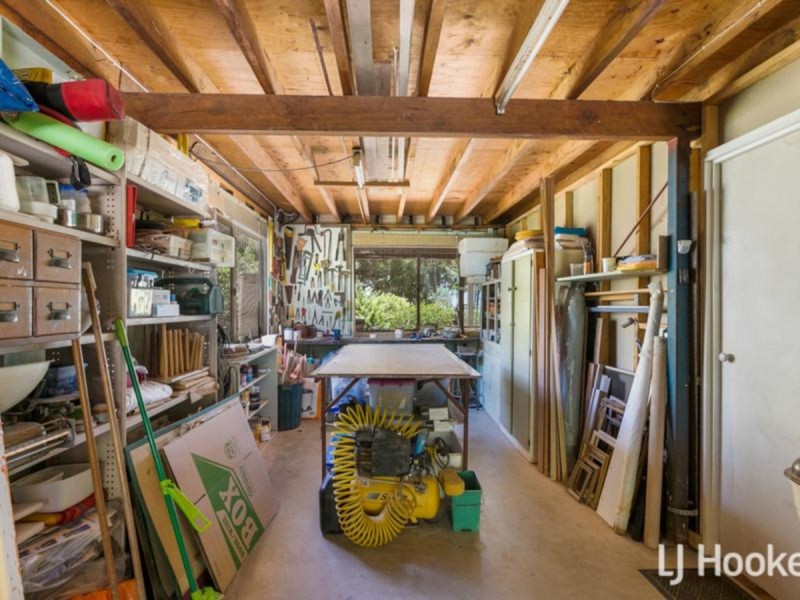 42 Victoria Parade South, Coochiemudlo Island QLD 4184